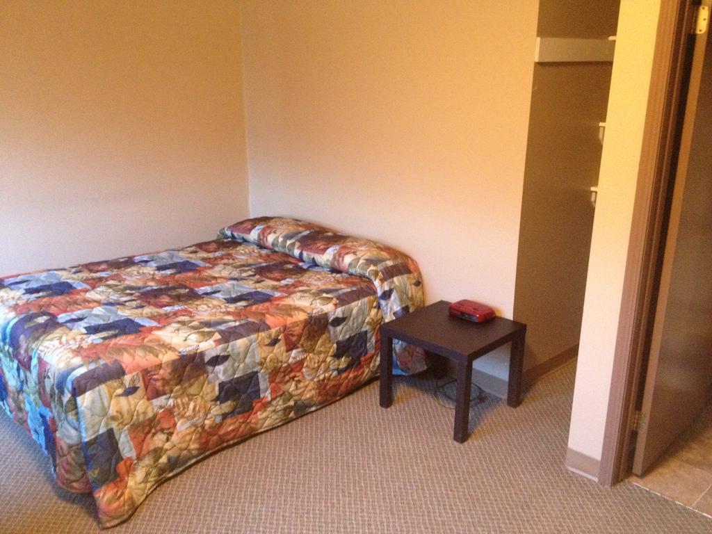 Chubby'S Bar & Motel Belle Plaine Quarto foto